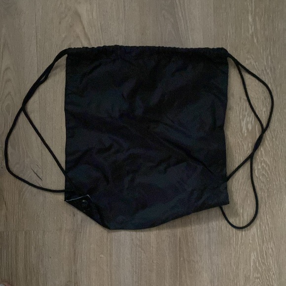 Oakley drawstring backpack - Picture 2 of 2